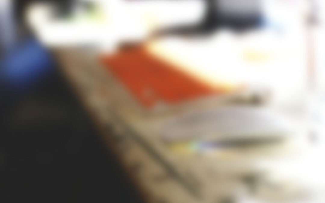Post with the Featured Image on Head Panel